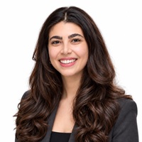 Annissa Headshot