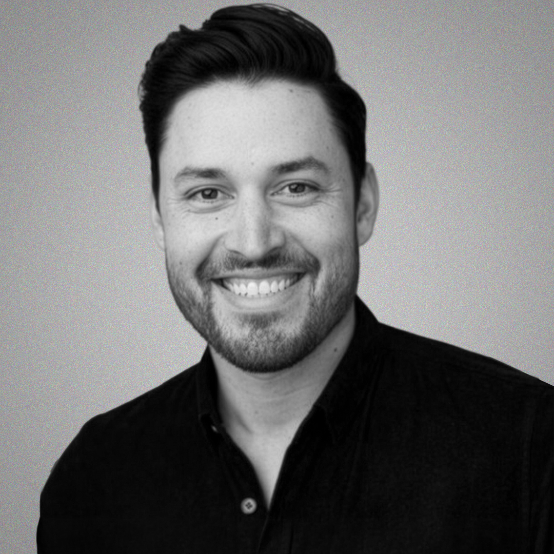 Photo Image of Roberto Avila