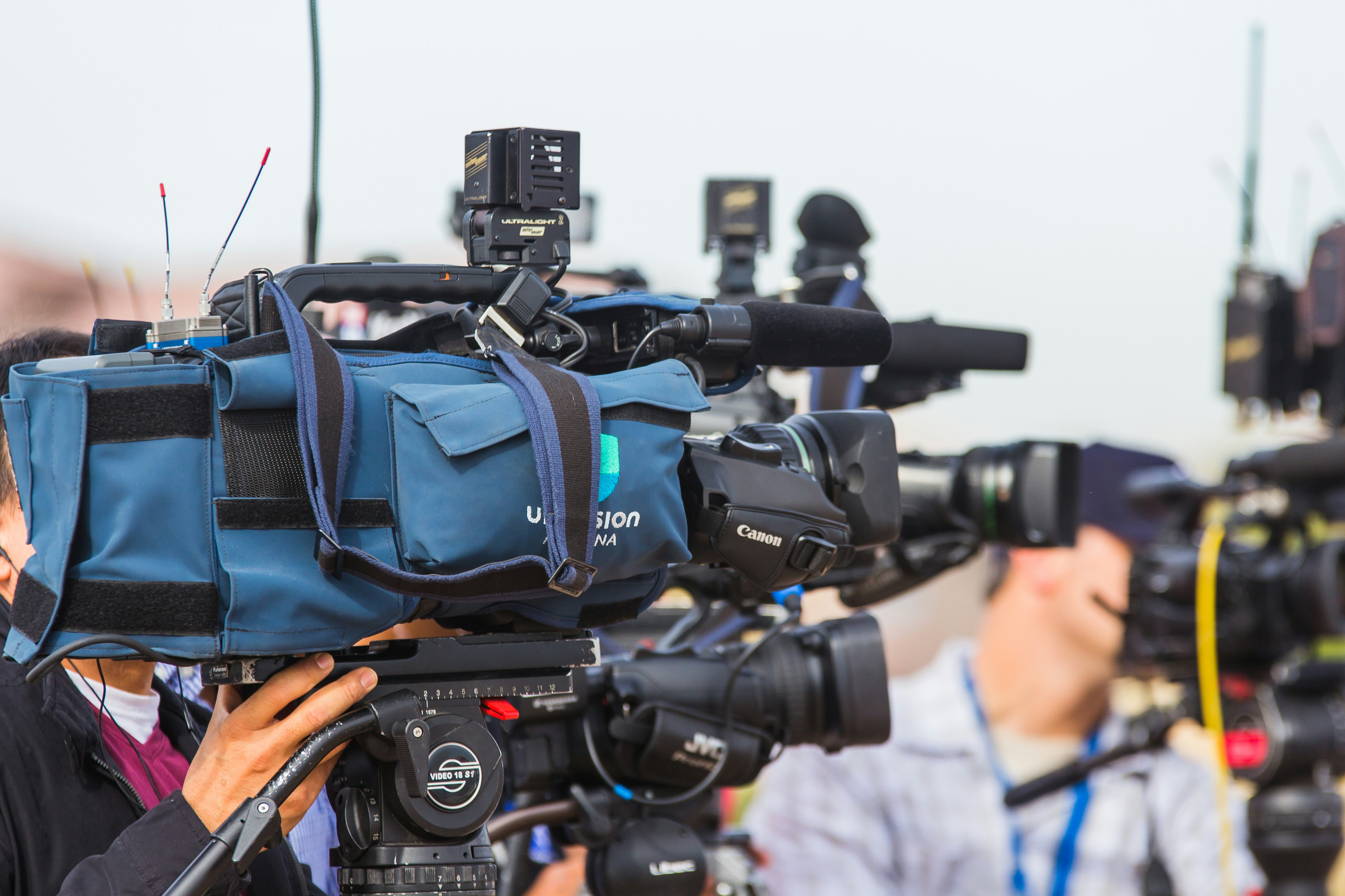 Black video camera photo. Photo by Matt C on Unsplash.