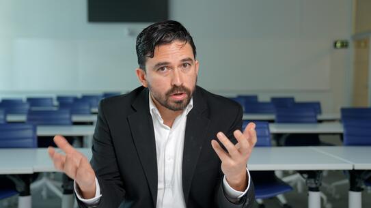 Professor Jorge Guzman 