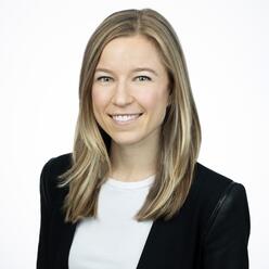 Photo Image of Carolyn Ganon