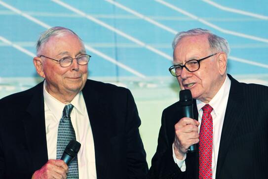 Warren Buffett and Charlie Munger speaking 