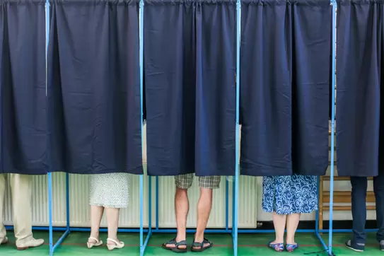 Who Controls the Votes?