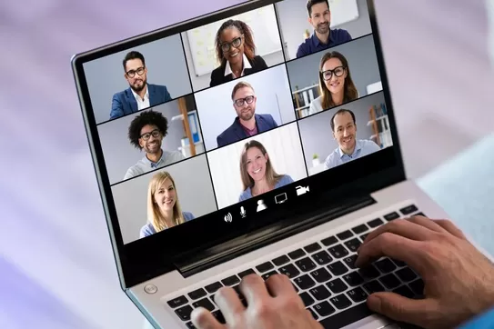 Immersive Teamwork: Balancing the Three Cs in Teams 