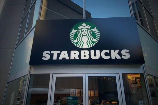 How Starbucks Cafes Can Fuel Startup Growth: The Power of Third Places