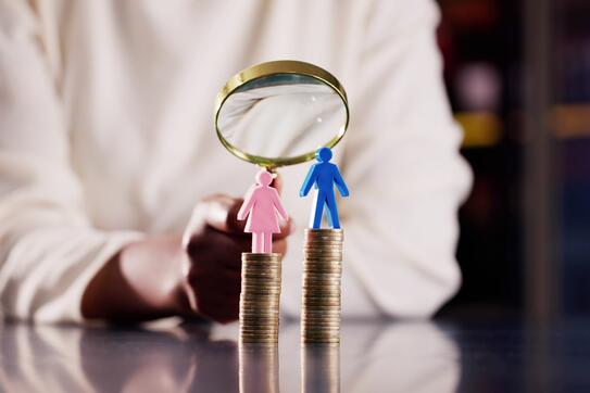 Man woman pay disparity