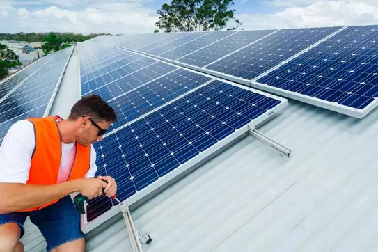 On the Heels of a Boom, a Foggier Future for Solar