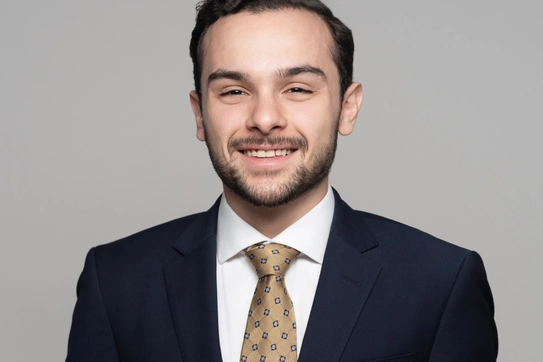 Diego Alvarez headshot
