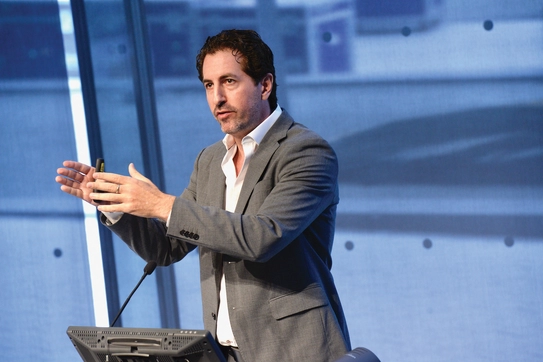 Photo Image of Moran Cerf