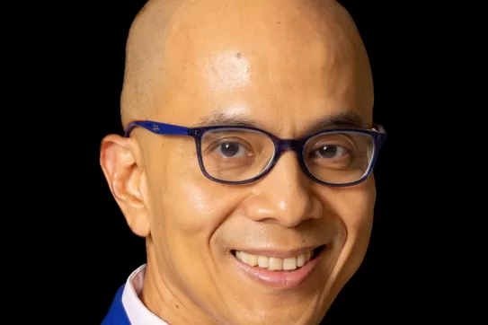 Photo Image of Simon Restubog