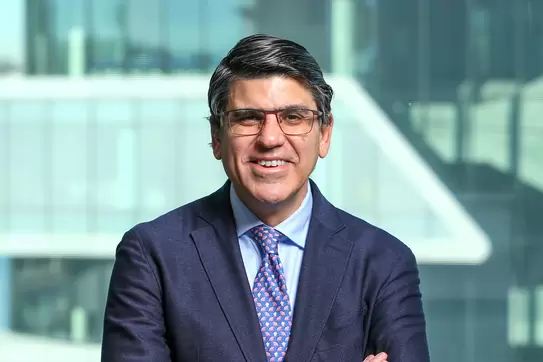 Professor Tano Santos