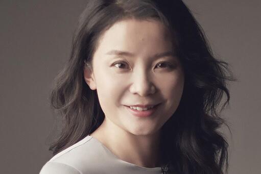 Christina Zhu ’99