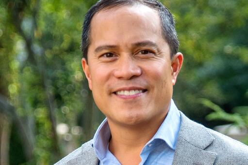 Mark Momongan '99
