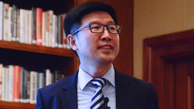 Image of George Tan, Lulu Chow Wang Scholar and CEO of MetLife China